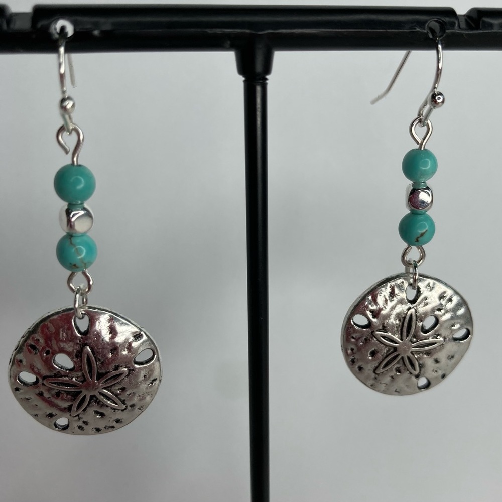 💰 𝕊 𝕠 𝕝 𝕕 💰 Sand Dollar and Turquoise Dangle Earrings - Picture 10 of 15